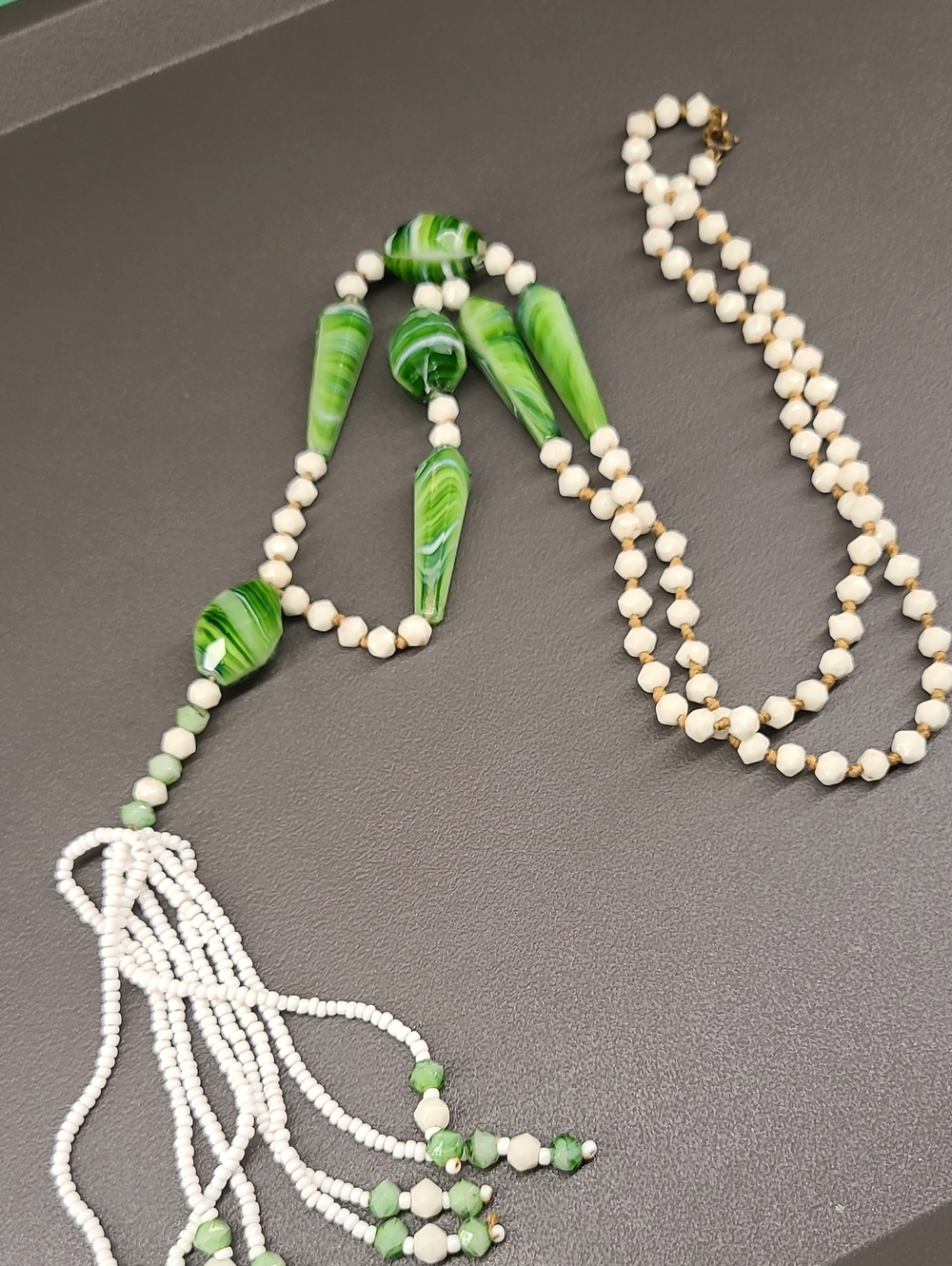 Art Deco Green Swirl Glass Flapper Tassel Necklace